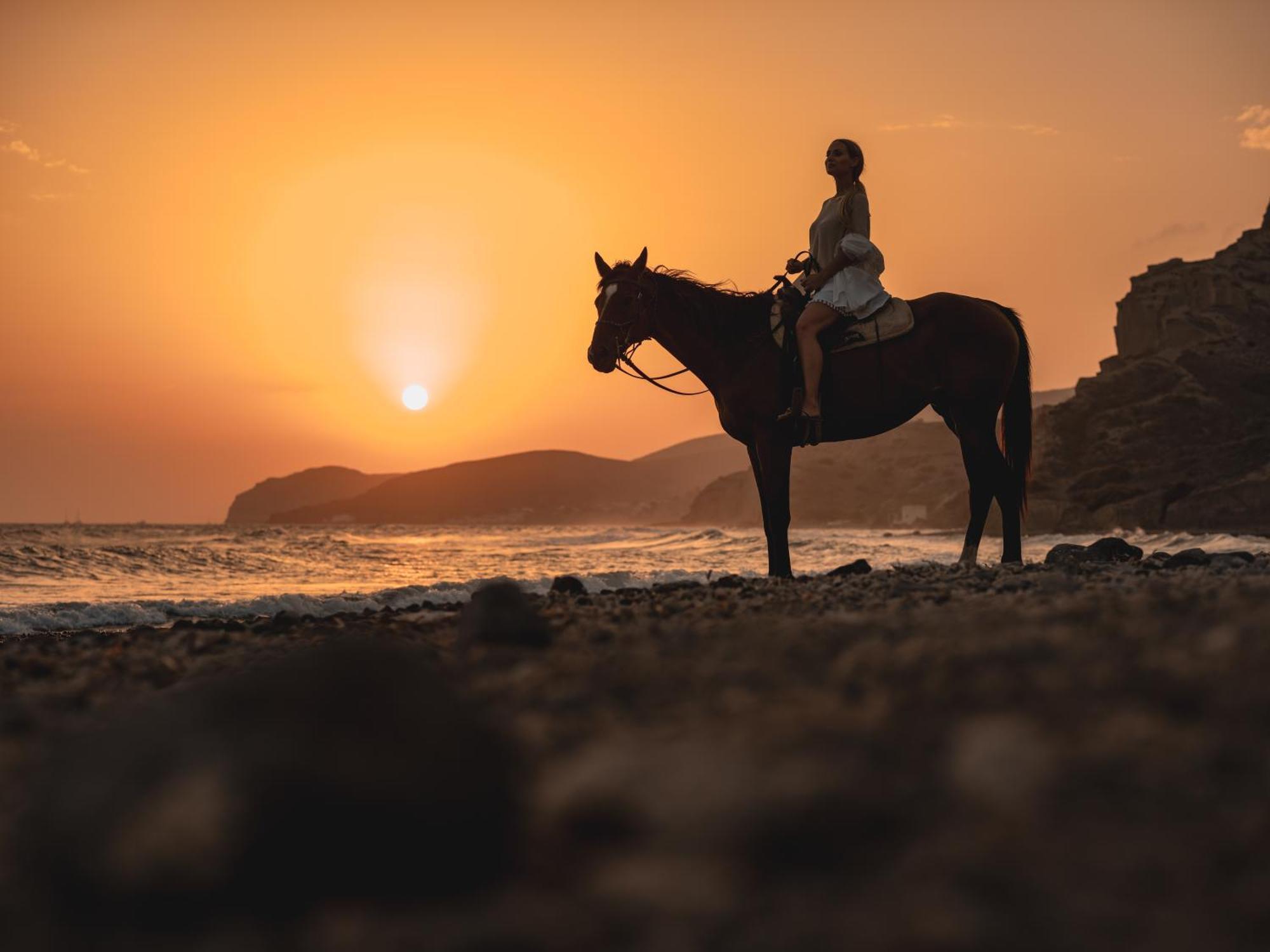 Venus Sunrise Suites & Villas Vourvoúlos Eksteriør billede
