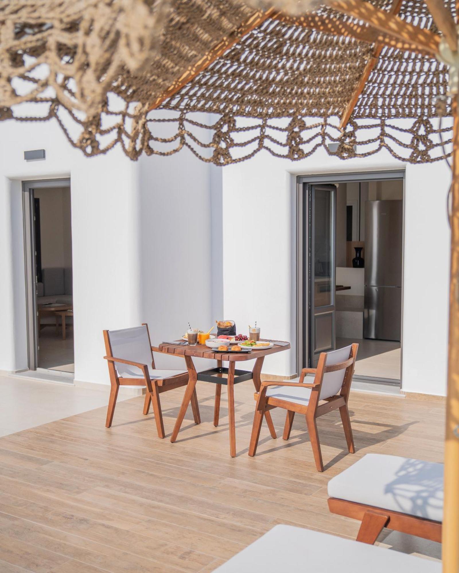 Venus Sunrise Suites & Villas Vourvoúlos Eksteriør billede